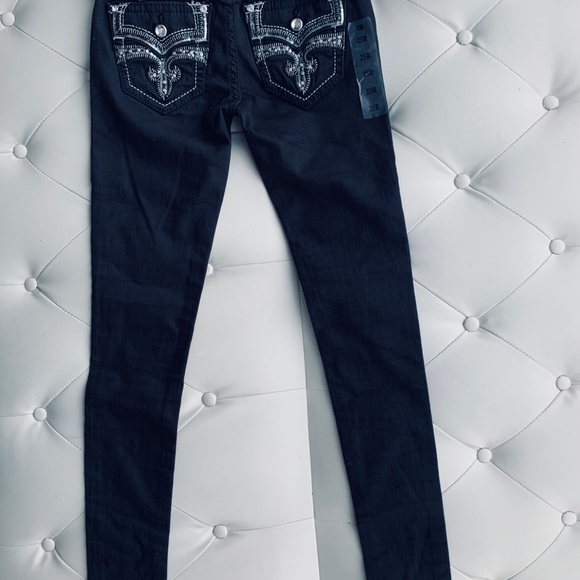 NWT NEW ARRIVAL ROCK REVIVAL SKINNY JEANS - Picture 6 of 8